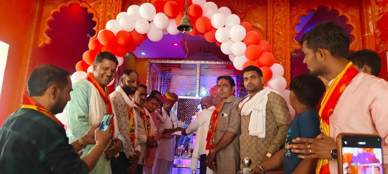 धानेश्वर धाम में हनुमान जन्मोत्सव पर निकली कलश यात्रा धानेश्वर धाम में हनुमान जन्मोत्सव पर निकली कलश यात्रा