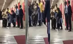 बॉयज हॉस्टल में GF को सूटकेस में भरकर लाया युवक, फिर जो हुआ...