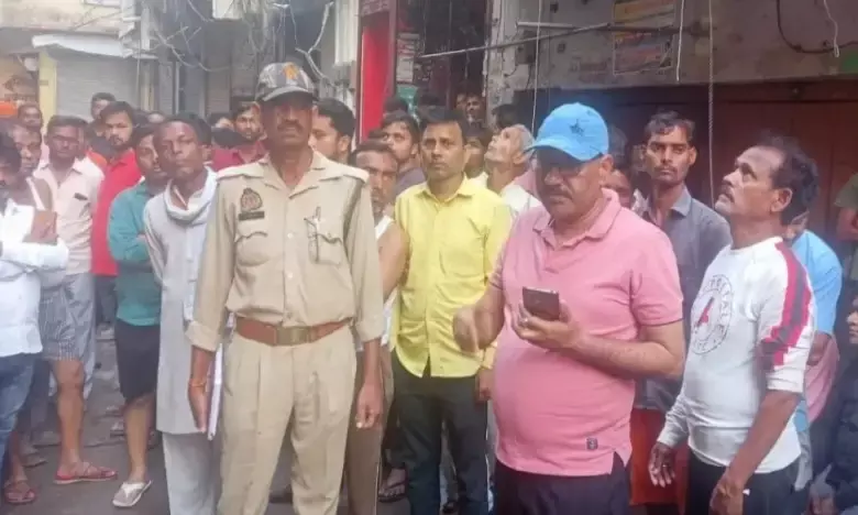रहस्यमय आग से घर मे सोए दो बच्चों व मां की की मौत,पिता गंभीर रहस्यमय आग से घर मे सोए दो बच्चों व मां की की मौत,पिता गंभीर