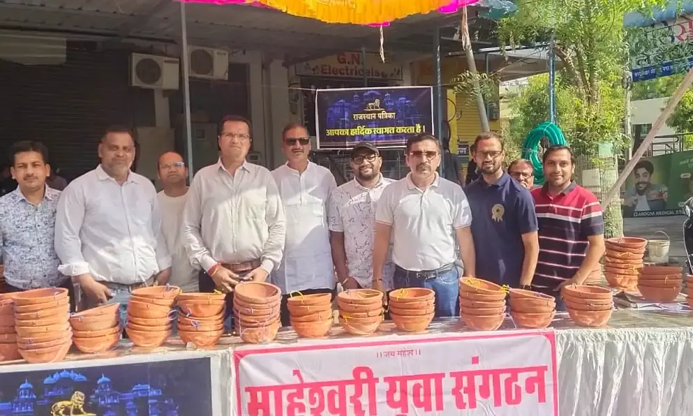 निःशुल्क 500 परिंडो का वितरण