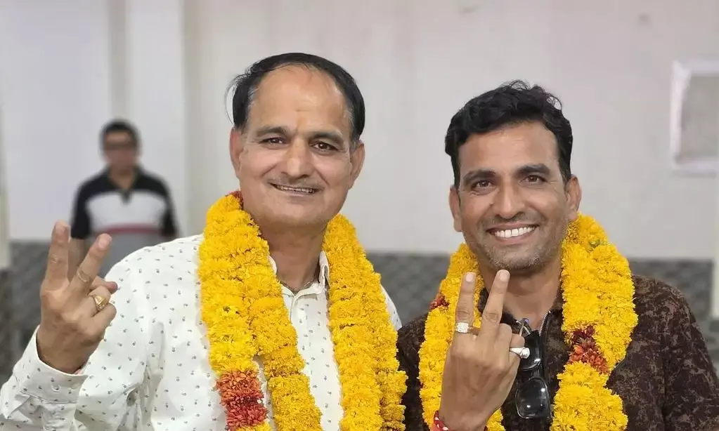 ओझा सारस्वत समाज के नगर अध्यक्ष रामानुज युवा अध्यक्ष बने ओझा सारस्वत समाज के नगर अध्यक्ष रामानुज युवा अध्यक्ष बने