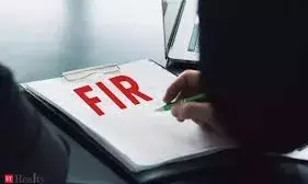 सेल्समैन सहित चार साथियों से की मारपीट, केस दर्ज सेल्समैन सहित चार साथियों से की मारपीट, केस दर्ज