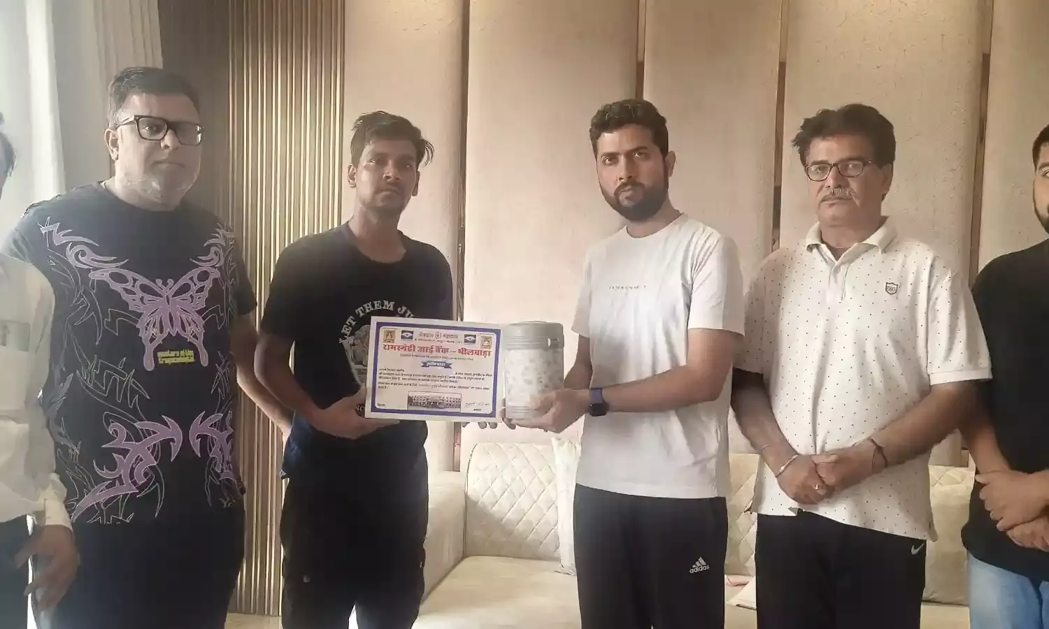 सिंधी समाज द्वारा 1 दिन में 3 नेत्रदान