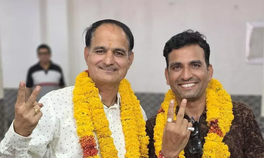 ओझा सारस्वत समाज के नगर अध्यक्ष रामानुज युवा अध्यक्ष बने ओझा सारस्वत समाज के नगर अध्यक्ष रामानुज युवा अध्यक्ष बने