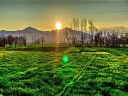 गांव में सबसे पहले होता है सूर्योदय, 4 बजे हो जाती है सुबह गांव में सबसे पहले होता है सूर्योदय, 4 बजे हो जाती है सुबह