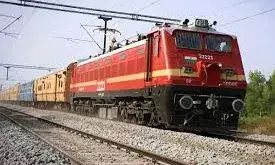 अब इलेक्ट्रिक लोको से संचालित होगी बाड़मेर-हावड़ा सुपरफास्ट ट्रेन अब इलेक्ट्रिक लोको से संचालित होगी बाड़मेर-हावड़ा सुपरफास्ट ट्रेन