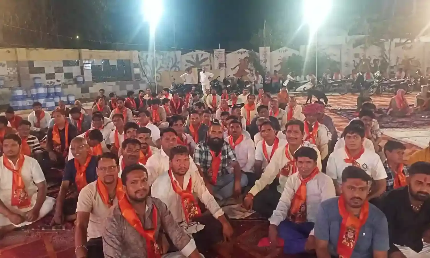 तेली समाज युवा फाउंडेशन द्वारा एक शाम गौ माता के नाम भजन संध्या संपन्न तेली समाज युवा फाउंडेशन द्वारा एक शाम गौ माता के नाम भजन संध्या संपन्न