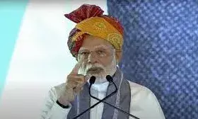 वक्फ कानून ठीक होता तो मुसलमान पंक्चर नहीं बनाते; कांग्रेस पर जमकर बरसे प्रधानमंत्री मोदी वक्फ कानून ठीक होता तो मुसलमान पंक्चर नहीं बनाते; कांग्रेस पर जमकर बरसे प्रधानमंत्री मोदी