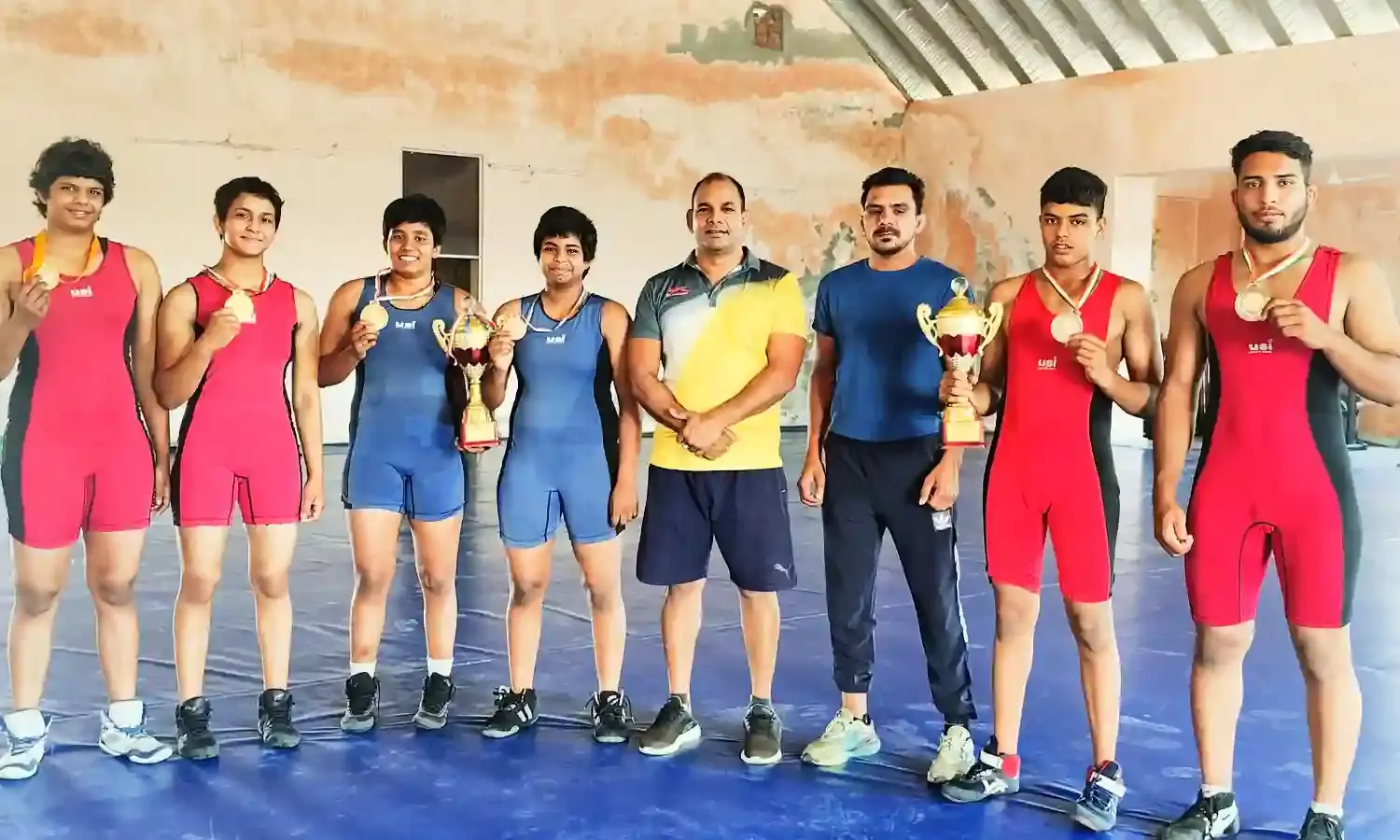 भीलवाड़ा के पुरुष व महिला पहलवानों ने कुश्ती में जीती जनरल चैंपियनशिप भीलवाड़ा के पुरुष व महिला पहलवानों ने कुश्ती में जीती जनरल चैंपियनशिप