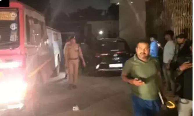 लखनऊ के लोकबंधु अस्पताल में लगी भीषण आग,मची अफरा तफरी