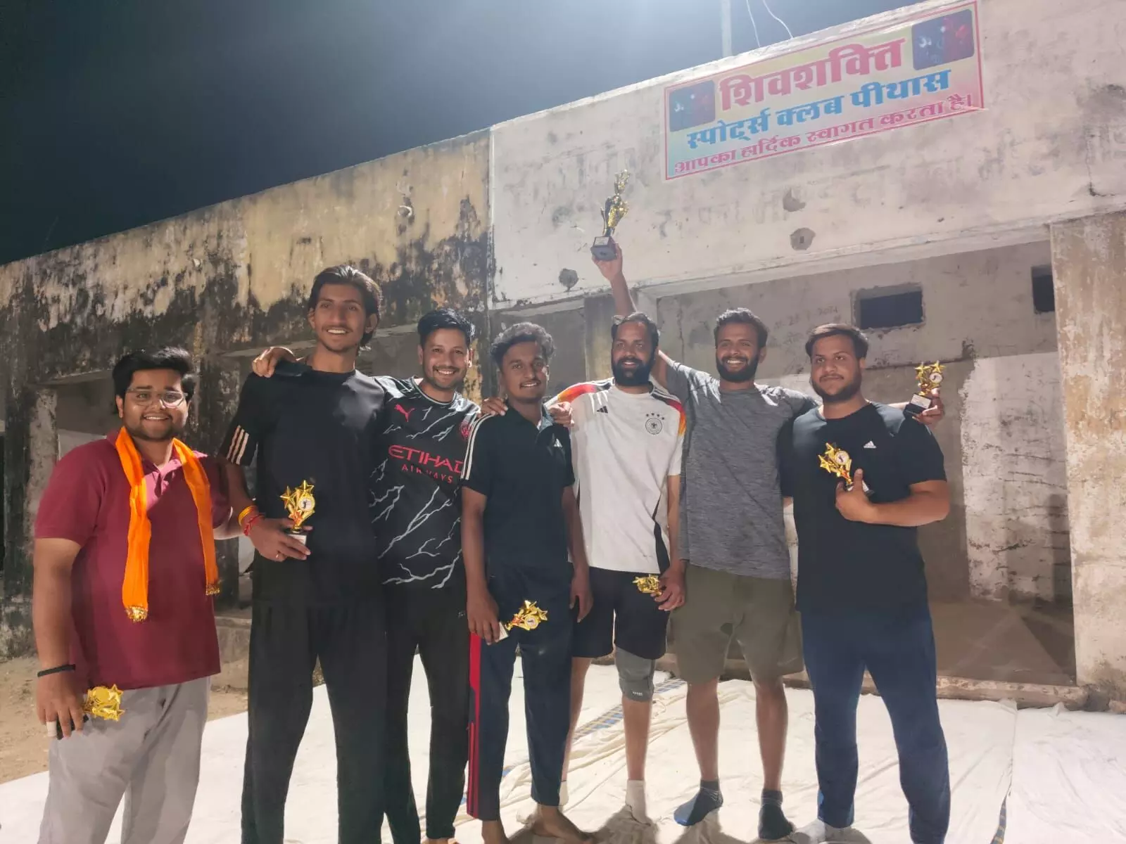 पीथास में वॉलीबॉल प्रतियोगिता का खिताब विवेकानंद क्लब ने जीता पीथास में वॉलीबॉल प्रतियोगिता का खिताब विवेकानंद क्लब ने जीता