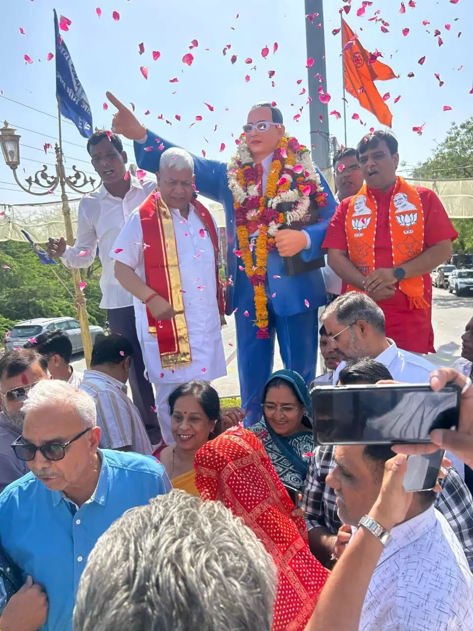 बाबा साहब अम्बेडकर का कॉंग्रेस ने तिरस्कार किया था - सांसद अग्रवाल बाबा साहब अम्बेडकर का कॉंग्रेस ने तिरस्कार किया था - सांसद अग्रवाल