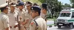 माता-पिता ने तीन बच्चों की गला काटकर कर दी हत्या माता-पिता ने तीन बच्चों की गला काटकर कर दी हत्या