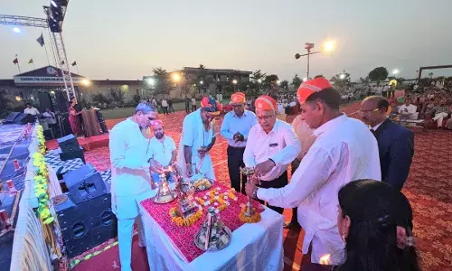 इंग्लिश मीडियम स्कूल में भी भारतीय सनातन संस्कृति को प्रमुखता देना अनुकरणीय- सांसद अग्रवाल