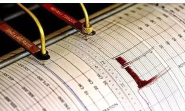 जम्मू-कश्मीर में भूकंप के झटके , दहशत में घरों से बाहर निकले लोग, दिल्ली भी हिली