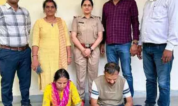 जहाजपुर के जैन दंपति को उत्तर प्रदेश से कोटा पुलिस ने किया गिरफ्तार जहाजपुर के जैन दंपति को उत्तर प्रदेश से कोटा पुलिस ने किया गिरफ्तार