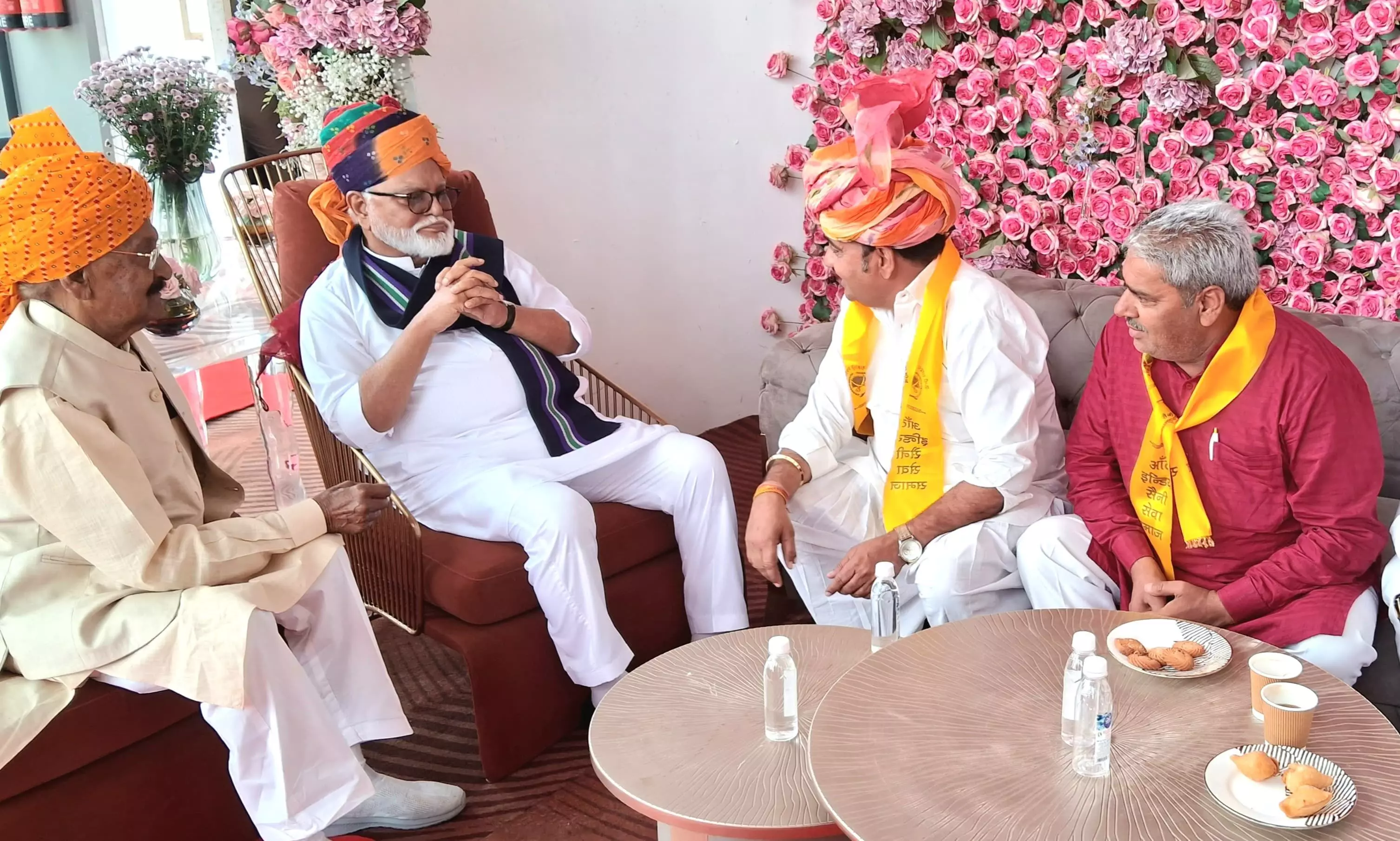 प्रदेश महामंत्री गोपाल माली ने छगन भुजबल से की मुलाकात प्रदेश महामंत्री गोपाल माली ने छगन भुजबल से की मुलाकात