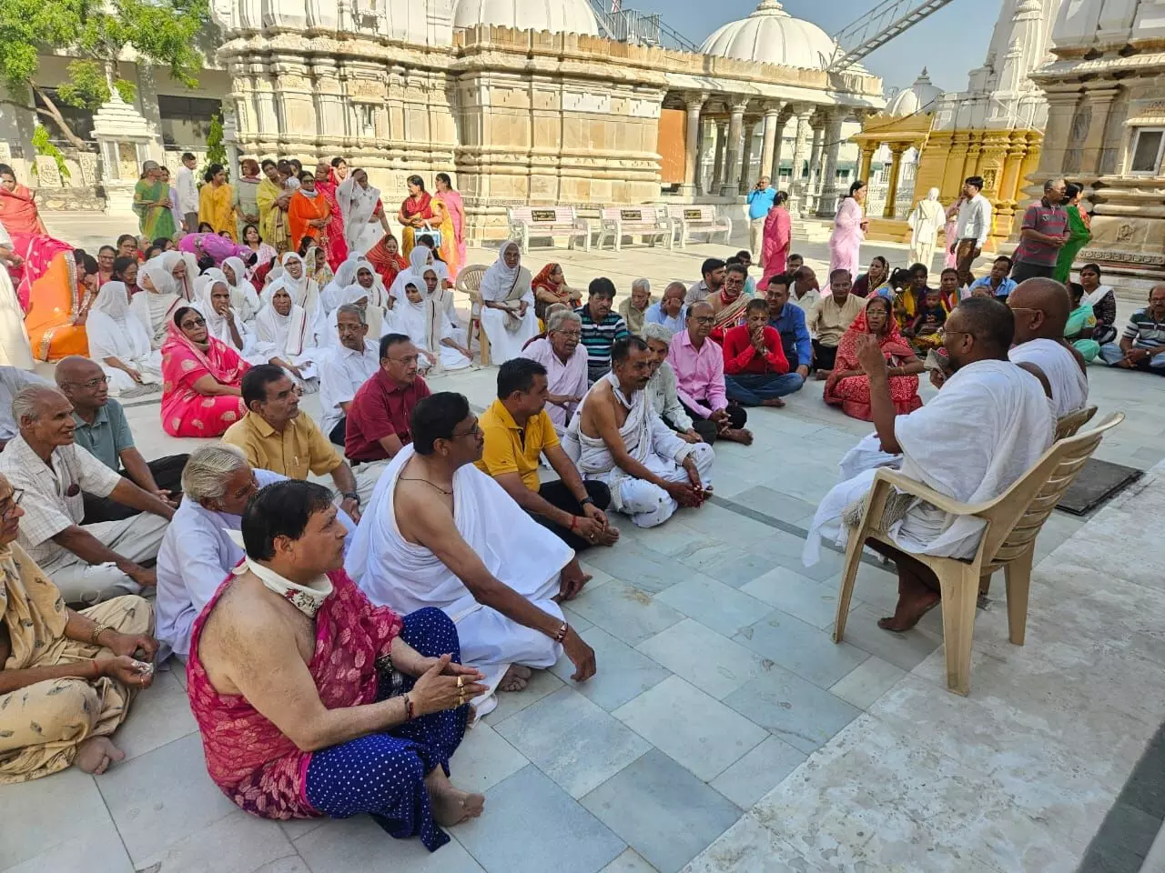 धन, स्वजन व शरीर पर किया गया विश्वास आखिर में विश्वास पर खरा नहीं उतरता : आचार्य धन, स्वजन व शरीर पर किया गया विश्वास आखिर में विश्वास पर खरा नहीं उतरता : आचार्य