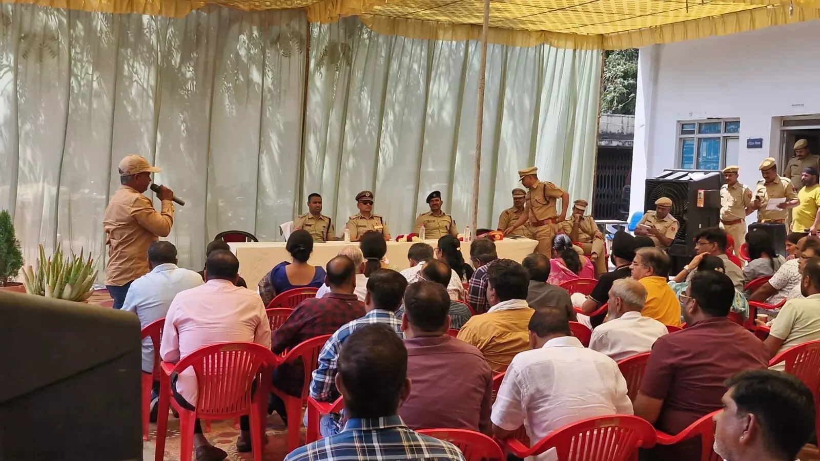 पुलिस एवं सीएलजी सदस्यों ने मनाया 76वां पुलिस स्थापना दिवस पुलिस एवं सीएलजी सदस्यों ने मनाया 76वां पुलिस स्थापना दिवस