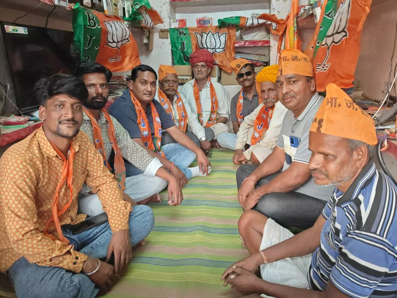 लाडपुरा में भाजपा गांव चले अभियान लाडपुरा में भाजपा गांव चले अभियान