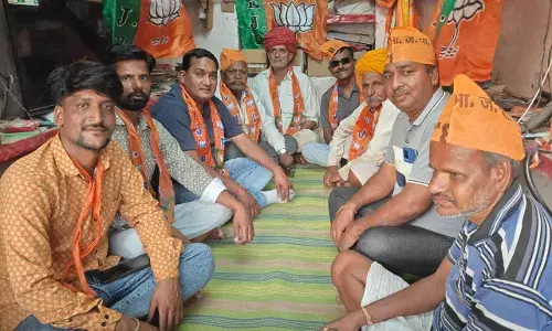 लाडपुरा में भाजपा गांव चले अभियान