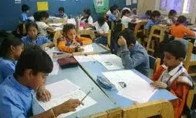 स्कूलों में पढ़ाया जाएगा सड़क सुरक्षा का पाठ