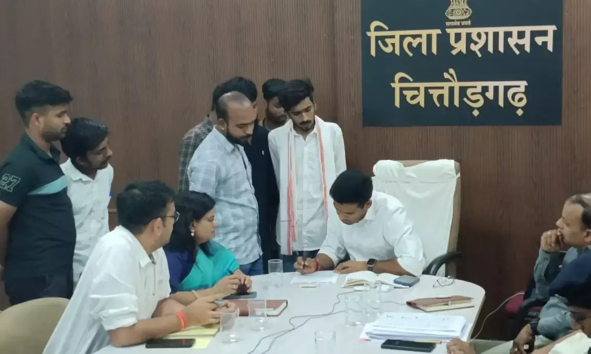 जिला स्तरीय जनसुनवाई में कई समस्याओं का हुआ निराकरण जिला स्तरीय जनसुनवाई में कई समस्याओं का हुआ निराकरण