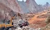 अवैध खनन के लिये विस्फोट करने से दो व्यक्ति घायल अवैध खनन के लिये विस्फोट करने से दो व्यक्ति घायल