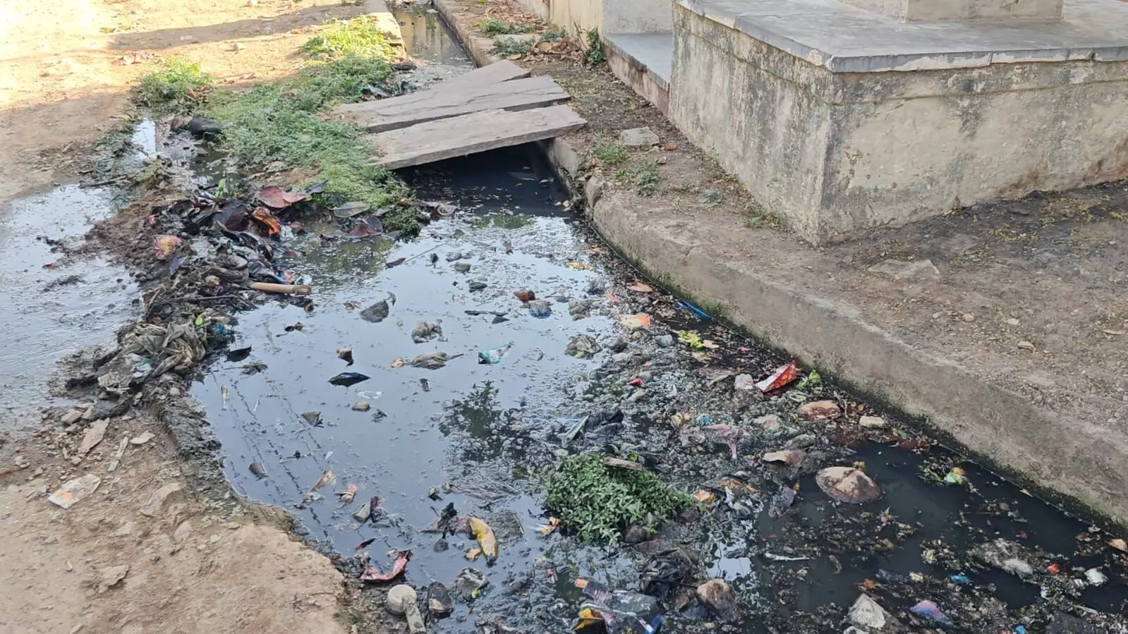 गंगरार पंचायत में सफाई व्यवस्था की पोल खुली, मंत्री दिलावर ने दिए कड़े निर्देश