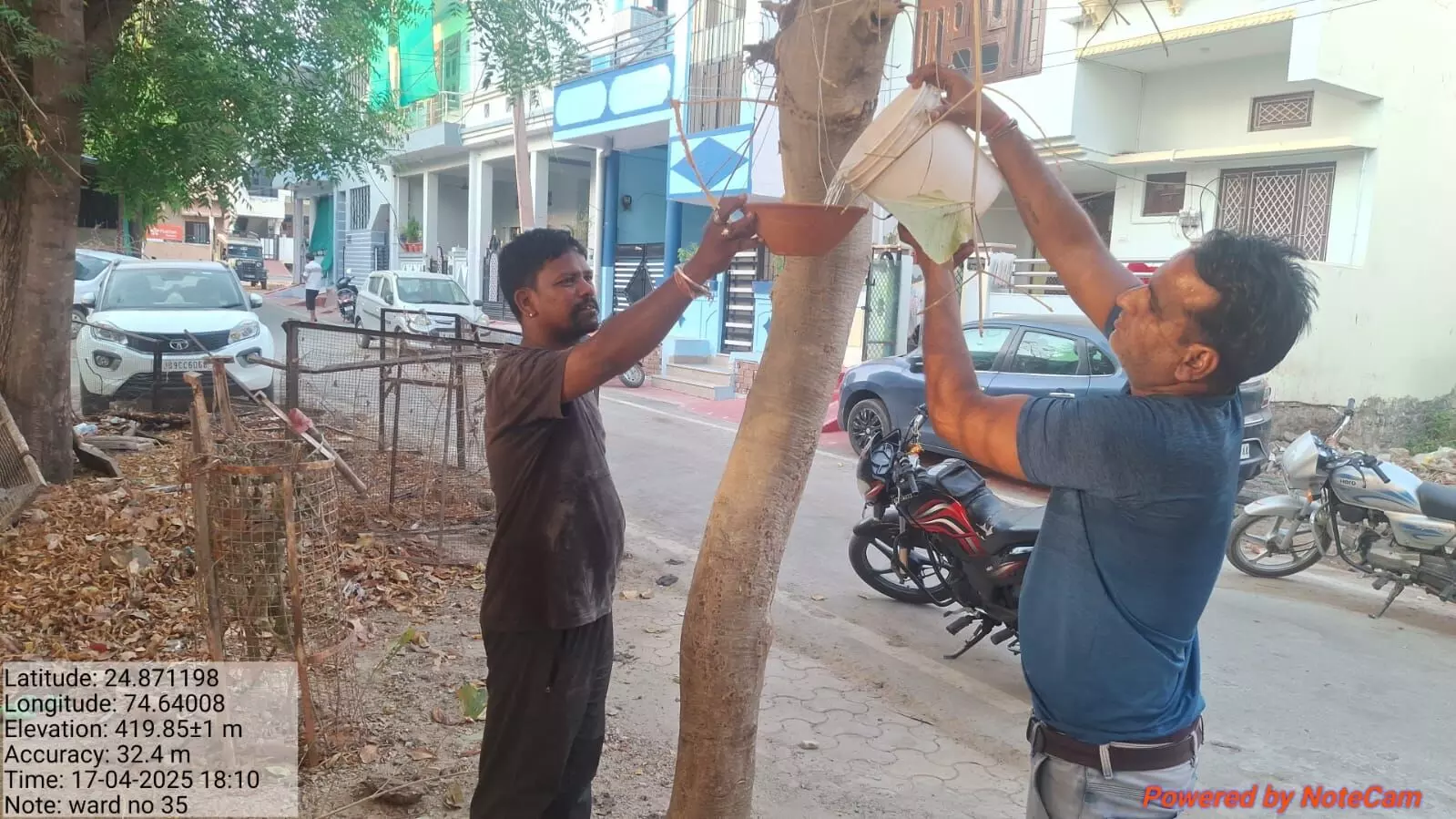प्रचंड गर्मी में पशु-पक्षियों और आमजन के लिए नगर परिषद की संवेदनशील पहल प्रचंड गर्मी में पशु-पक्षियों और आमजन के लिए नगर परिषद की संवेदनशील पहल