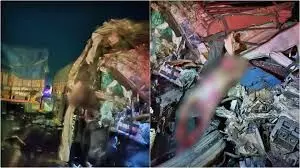 ट्रक और ट्रेलर के बीच भीषण टक्कर, चालक और खलासी की मौत ट्रक और ट्रेलर के बीच भीषण टक्कर, चालक और खलासी की मौत