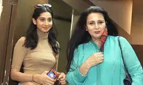 63 वर्ष की हुयी पूनम ढ़िल्लों