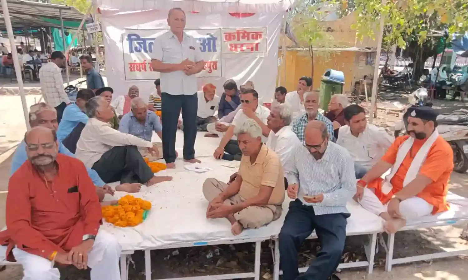 शाहपुरा जिला बचाओ आंदोलन 109 वे दिन भी अनवरत जारी शाहपुरा जिला बचाओ आंदोलन 109 वे दिन भी अनवरत जारी