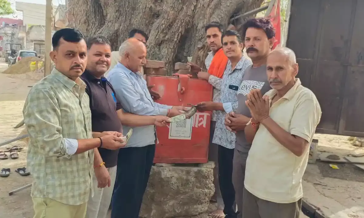 गेगा का खेड़ा गांव में मन्नत पूरी होने पर भक्त ने भगवान लक्ष्मी नाथ के एक लाख रुपये दान पात्र में डालें गेगा का खेड़ा गांव में मन्नत पूरी होने पर भक्त ने भगवान लक्ष्मी नाथ के एक लाख रुपये दान पात्र में डालें