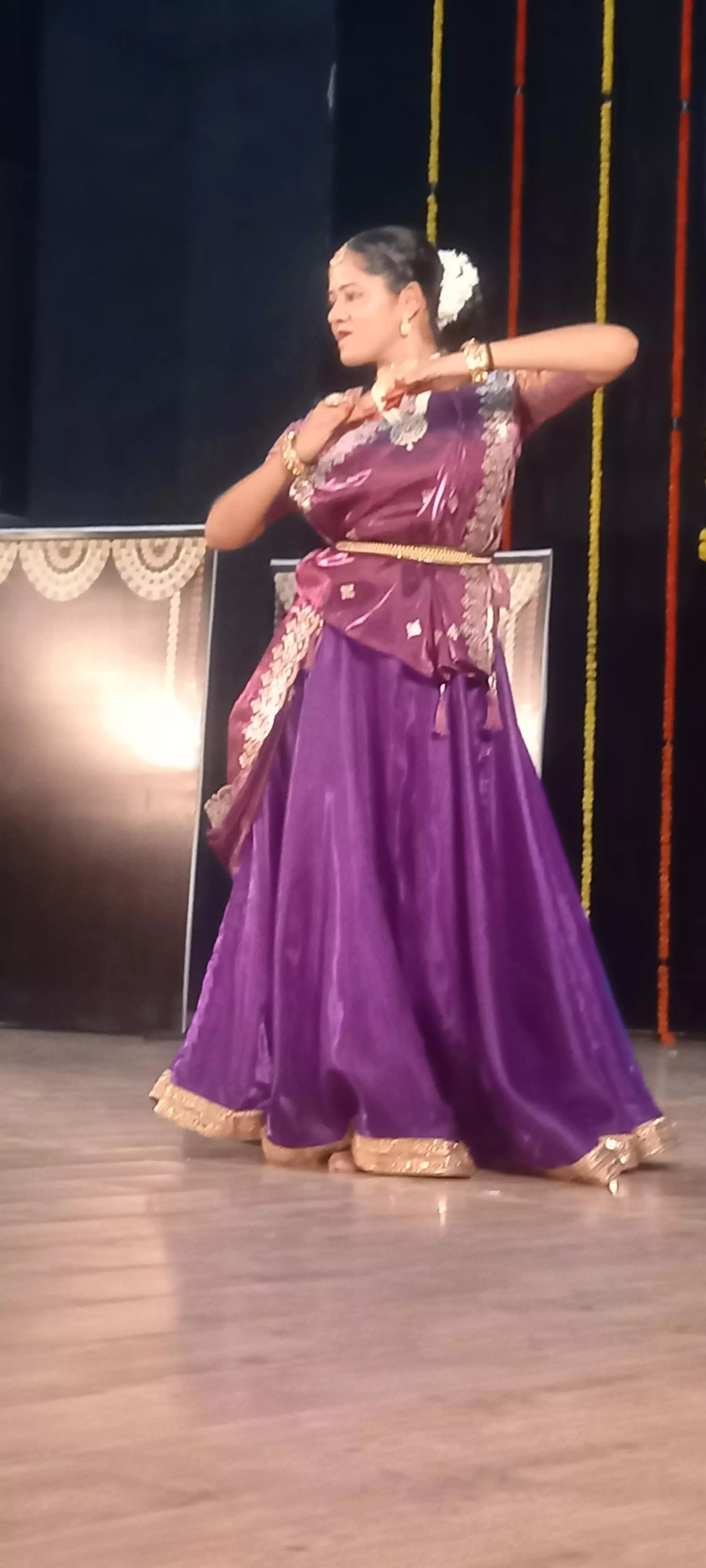 भीलवाड़ा कत्थक समारोह का दूसरा दिन दिल्ली व जयपुर के कलाकारों की शुद्ध कत्थक में हुई प्रस्तुतियां भीलवाड़ा कत्थक समारोह का दूसरा दिन दिल्ली व जयपुर के कलाकारों की शुद्ध कत्थक में हुई प्रस्तुतियां