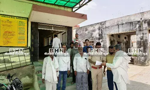सड़क दुर्घटना में महिला की हुई मौत