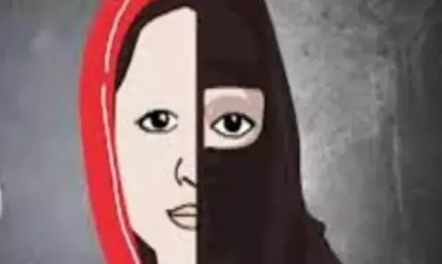 बरात आनी थी, दो दिन पहले हिंदू लड़की को ले गया मुस्लिम, आगरा के होटल में किया दुष्कर्म,आरोपी का घर दुकान को फूंका