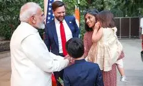 माेदी ने वेंस व उनके परिवार के सदस्यों से की मुलाकात माेदी ने वेंस व उनके परिवार के सदस्यों से की मुलाकात