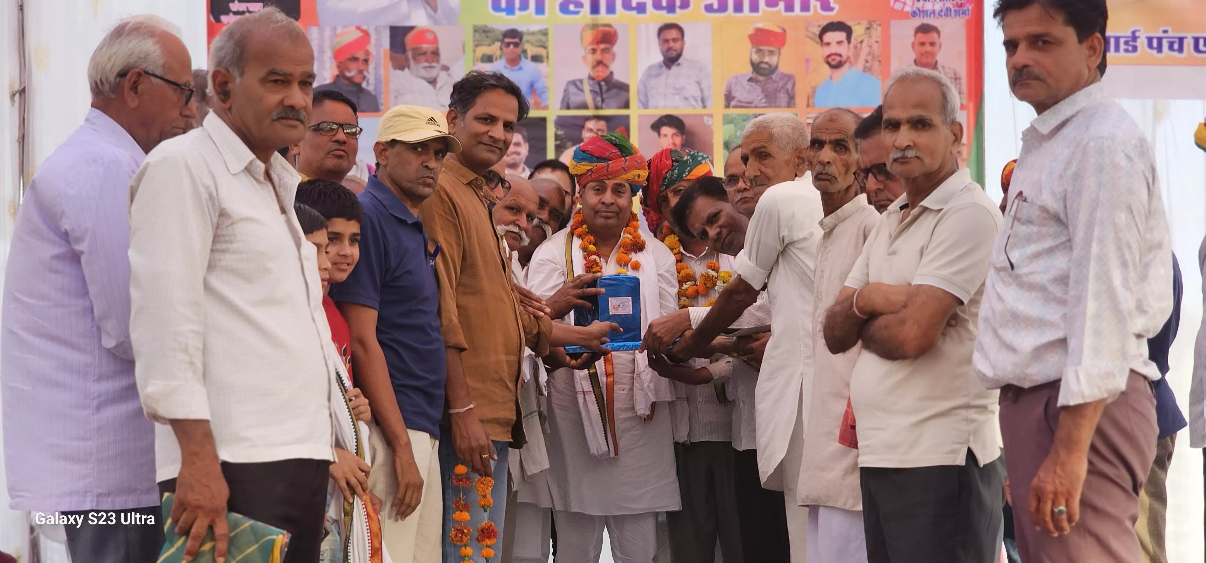 खजूरी को पंचायत समिति का दर्जा मिलने पर विधायक गोपीचंद मीणा का जोरदार स्वागत खजूरी को पंचायत समिति का दर्जा मिलने पर विधायक गोपीचंद मीणा का जोरदार स्वागत