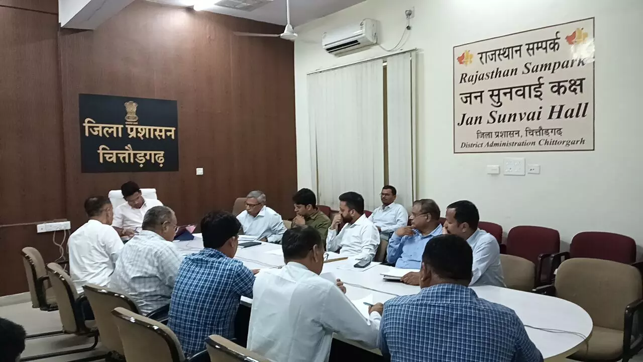 तेज़ गर्मी को देखते हुए शहरों में आमजन के लिए प्याऊ, टेंट और पेयजल की व्यवस्था के निर्देश तेज़ गर्मी को देखते हुए शहरों में आमजन के लिए प्याऊ, टेंट और पेयजल की व्यवस्था के निर्देश