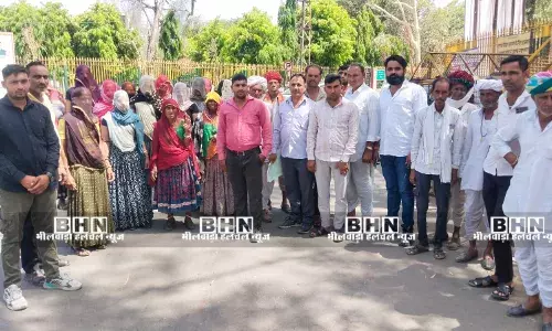 सारणों का खेड़ा गांव को घोड़ास पंचायत में रखने की मांग, ग्रामीणों का कलेक्ट्रेट पर प्रदर्शन, कलेक्टर को दिया ज्ञापन सारणों का खेड़ा गांव को घोड़ास पंचायत में रखने की मांग, ग्रामीणों का कलेक्ट्रेट पर प्रदर्शन, कलेक्टर को दिया ज्ञापन