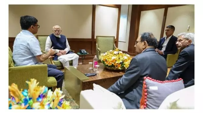 आतंकियों पर एक्शन की तैयारी, दिल्ली पहुंचे पीएम मोदी; एयरपोर्ट पर ही अधिकारियों के साथ की बैठक आतंकियों पर एक्शन की तैयारी, दिल्ली पहुंचे पीएम मोदी; एयरपोर्ट पर ही अधिकारियों के साथ की बैठक