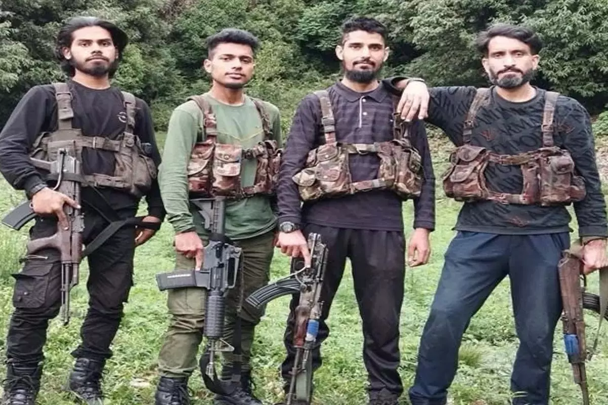 पहलगाम आतंकी हमला-सामने आई आतंकियों की फोटो पहलगाम आतंकी हमला-सामने आई आतंकियों की फोटो