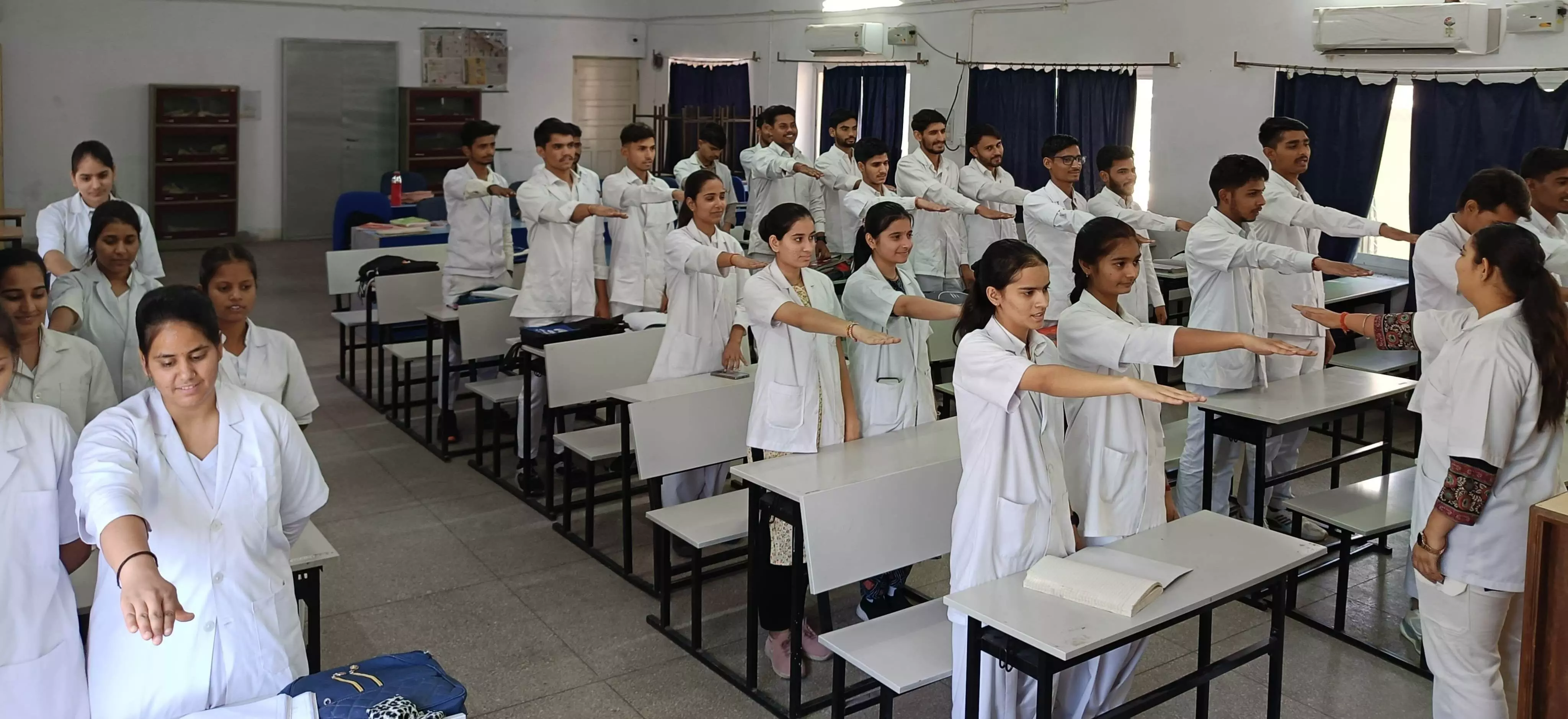 विद्यार्थियों ने ली प्लास्टिक का उपयोग नहीं करने की शपथ