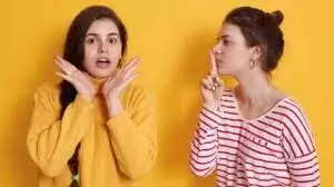 भूलकर भी इन बातों को दूसरों के साथ न करें शेयर भूलकर भी इन बातों को दूसरों के साथ न करें शेयर