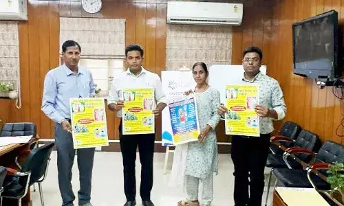 जिला कलक्टर रंजन ने बाल विवाह मुक्त भारत अभियान पोस्टर का किया विमोचन जिला कलक्टर रंजन ने बाल विवाह मुक्त भारत अभियान पोस्टर का किया विमोचन