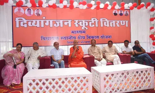 विधायक निधि से 52 दिव्यागों को मिली स्कूटी, खिले चेहरे