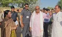 पंचायती राज मंत्रीदिलावर ने तीन सरपंचों, तीन विकास अधिकारियों को किया निलम्बित