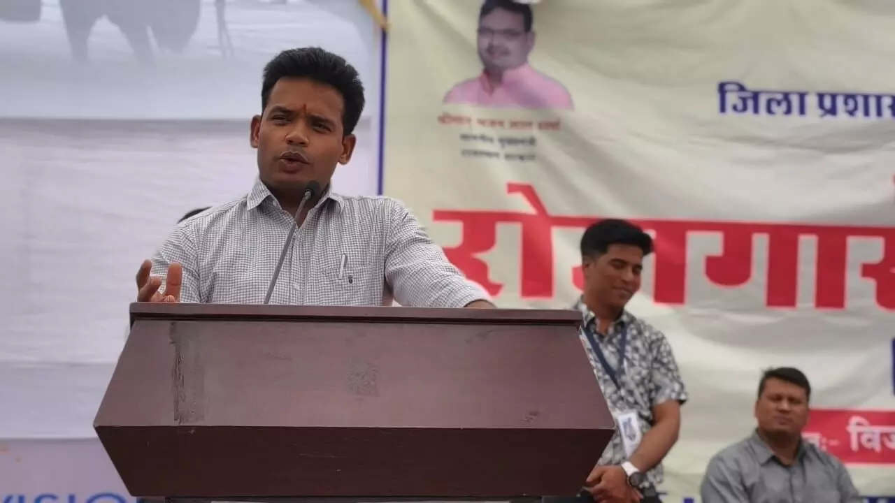 बेरोजगारों को रोजगार देना सरकार की प्राथमिकता : जिला कलक्टर बेरोजगारों को रोजगार देना सरकार की प्राथमिकता : जिला कलक्टर