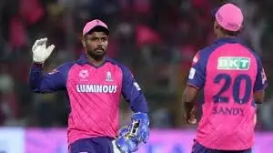 राजस्थान रॉयल्स ने टॉस जीतकर पहले गेंदबाजी करने का किया फैसला राजस्थान रॉयल्स ने टॉस जीतकर पहले गेंदबाजी करने का किया फैसला